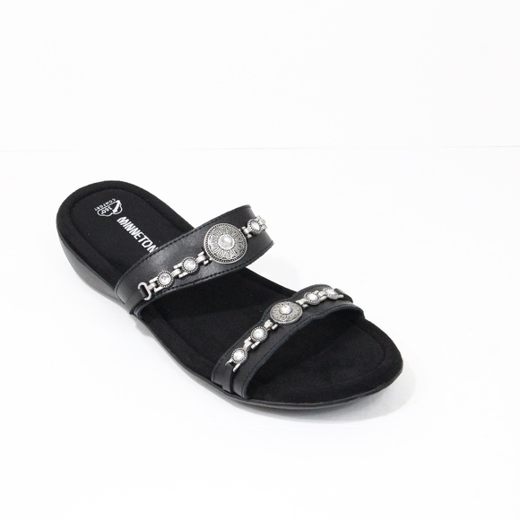 Minnetonka Sandals NEW sz 11 Women Black Leather Slide Western Shoes - Picture 1 of 7